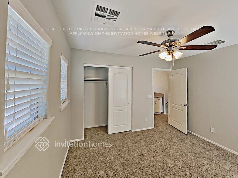 Building Photo - 3942 E Yeager Dr