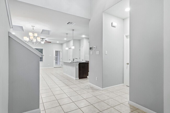 Building Photo - Cul-de-Sac Home with Expansive Greenbelt Views