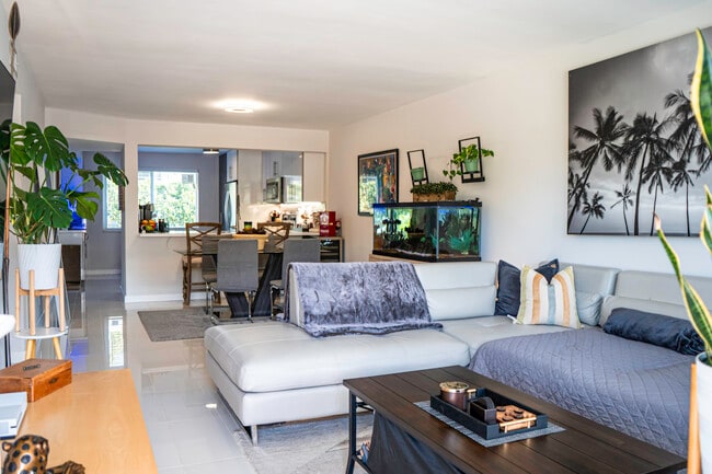 Building Photo - 55 SE 14th St