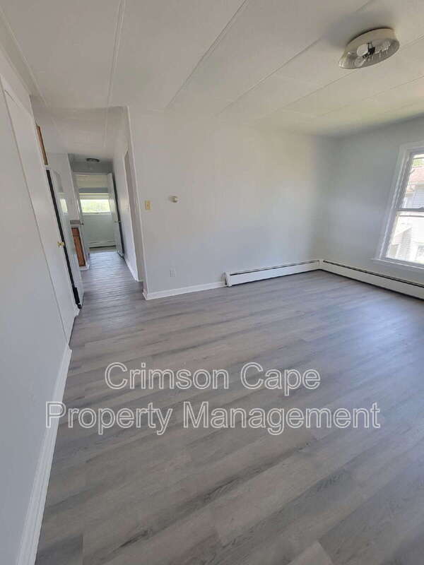 Building Photo - 146 W Dorrance St
