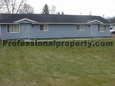 Building Photo - CHA100