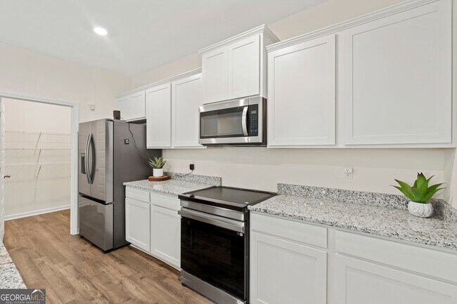 Building Photo - 3645 Beaconfield Ct SE