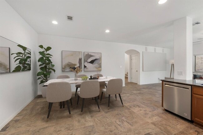 Building Photo - 116 Silkstone St