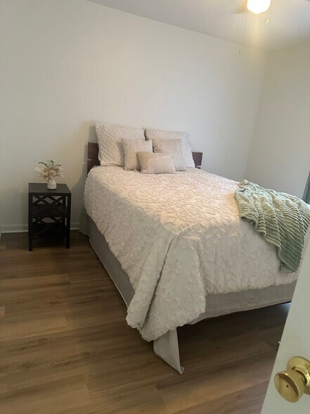 Building Photo - 132 Cedar Glen Ln