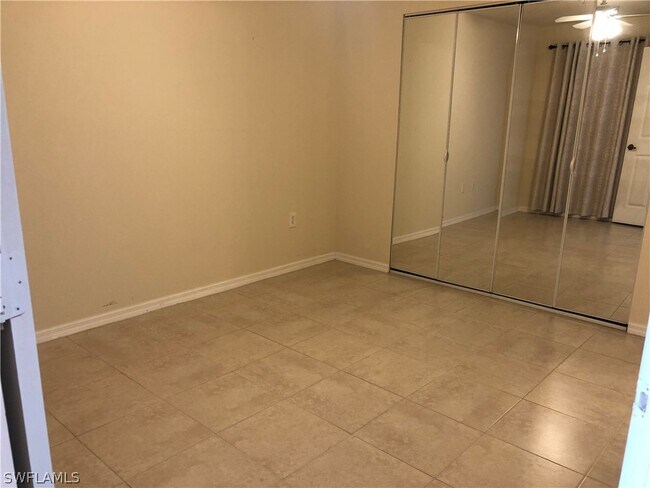 Building Photo - 1775 Four Mile Cove Pkwy