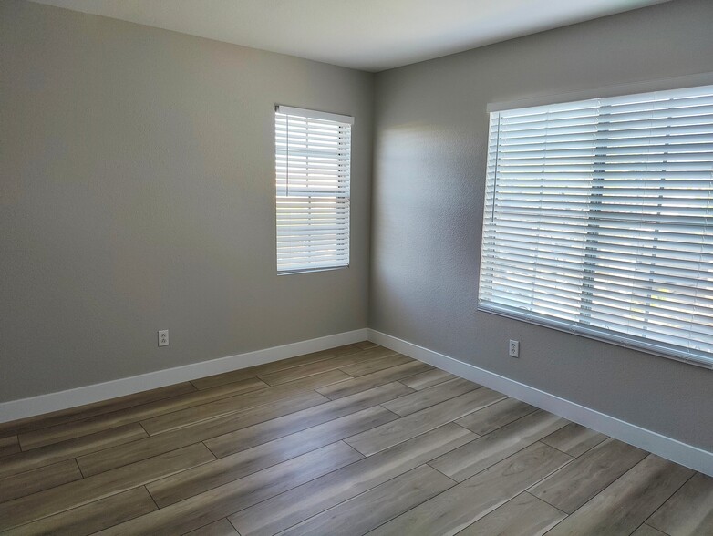 Building Photo - 7426 Hunting Lodge Ave