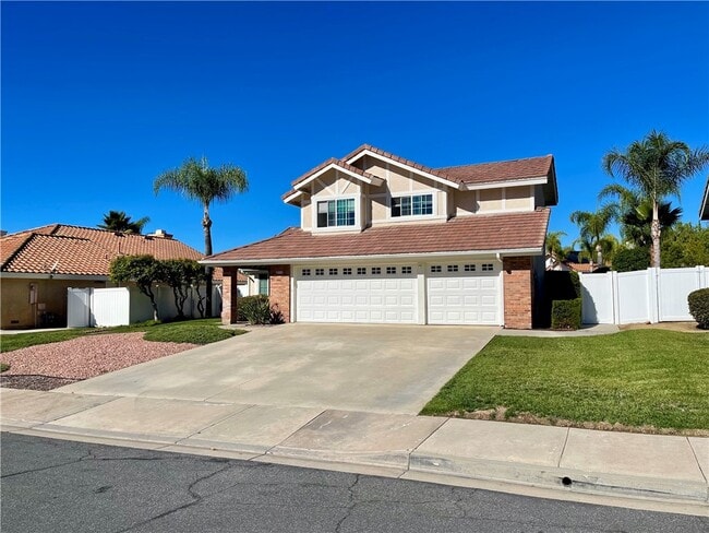 Building Photo - 25472 Day Lily Dr