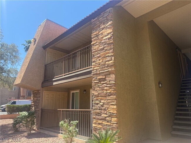 Building Photo - 4980 Indian River Dr