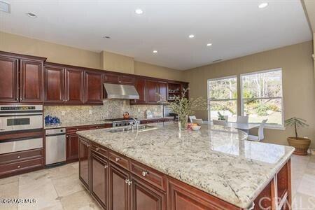 Building Photo - 5431 Via Olas