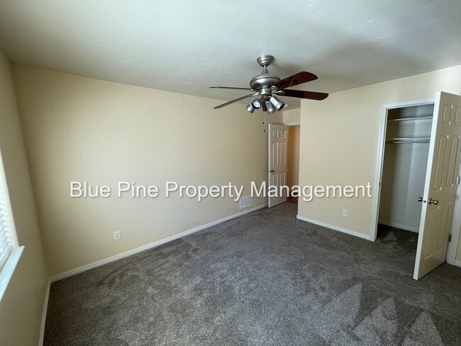 Building Photo - 2409 Brandon Dr
