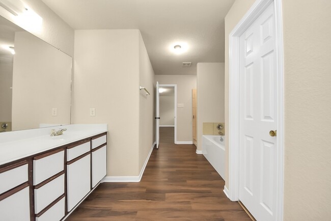 Building Photo - 11014 Cape Rise Trail