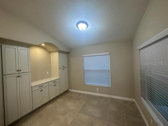 Building Photo - 9 Lewis Pl