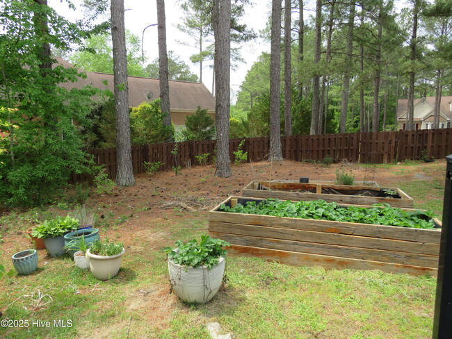 Building Photo - 10 Winding Trail