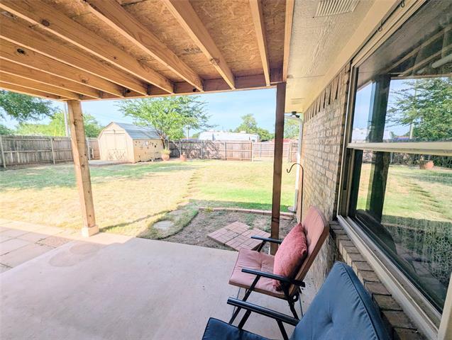 Building Photo - 2100 N Rough Creek Ct