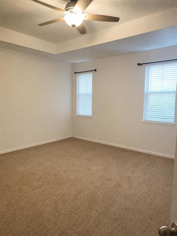 Building Photo - 15061 Willow Arbor Cir
