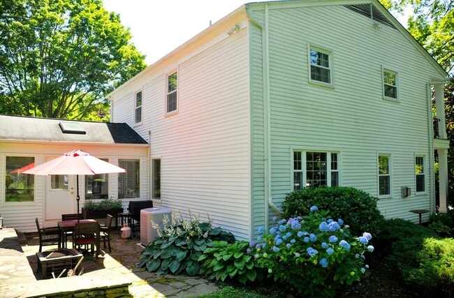 Building Photo - Columbia, MD