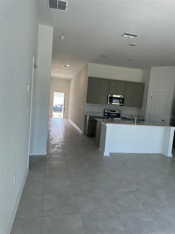 Building Photo - 1441 Deepwater Cir