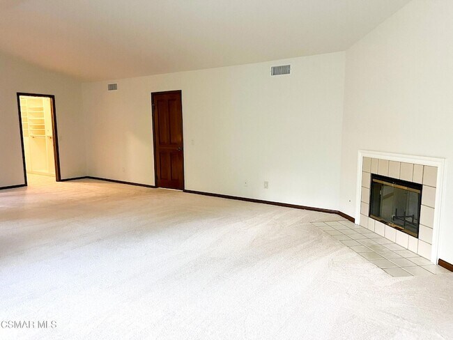 Building Photo - 5630 Hurford Ct