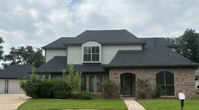 Building Photo - 2107 Redcliff Dr