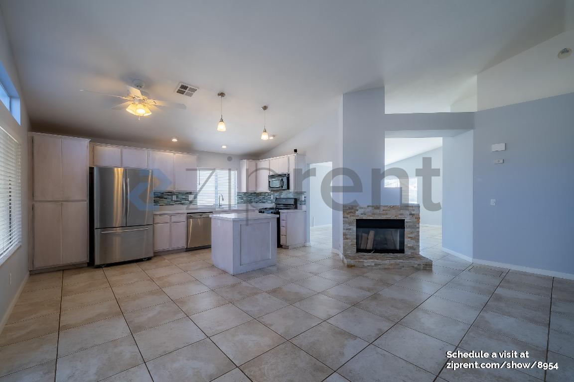 Building Photo - 39821 Milan Dr
