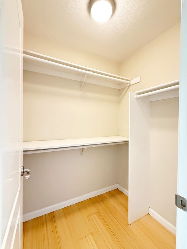 Building Photo - Deluxe Condo-2BR / 2BA near Santana Row/Santa Clara Valley Medical Center