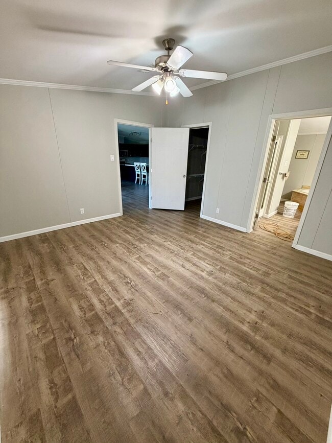 Building Photo - 215 Martin-Prejean Rd