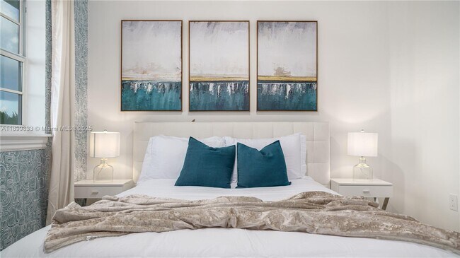 Building Photo - 6152 SW Banks St