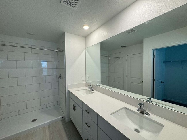 Building Photo - 11634 Radiant Shr Lp