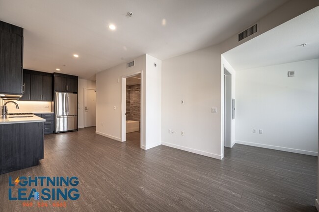 Building Photo - Luxury Two-Bedroom in North Hollywood – On...