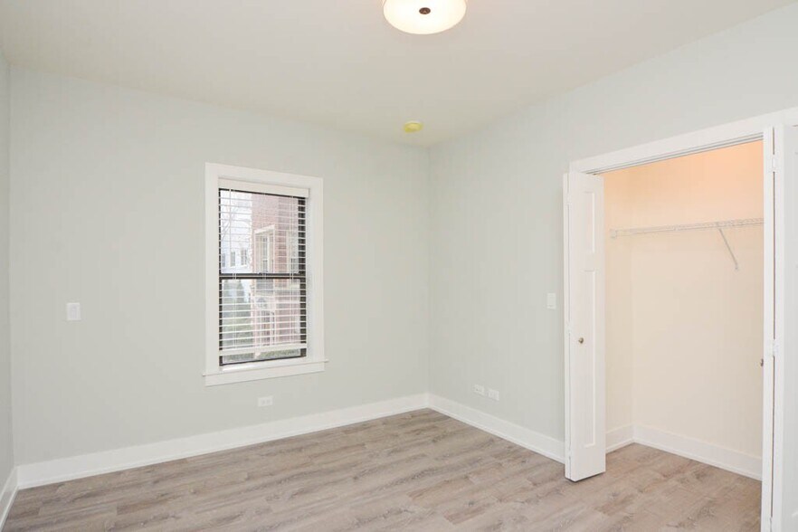 Building Photo - 818 Crain St