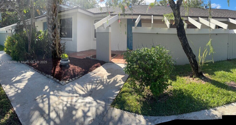 Primary Photo - 2902 SW 21st Ter
