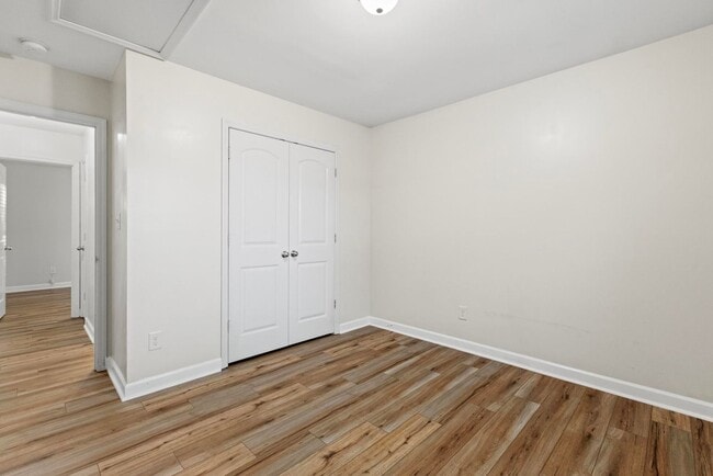 Building Photo - Available now in Sneads Ferry, NC! Close to base