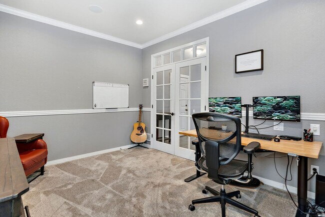 Building Photo - Beautiful Home in Tallyn's Ranch! Special ...