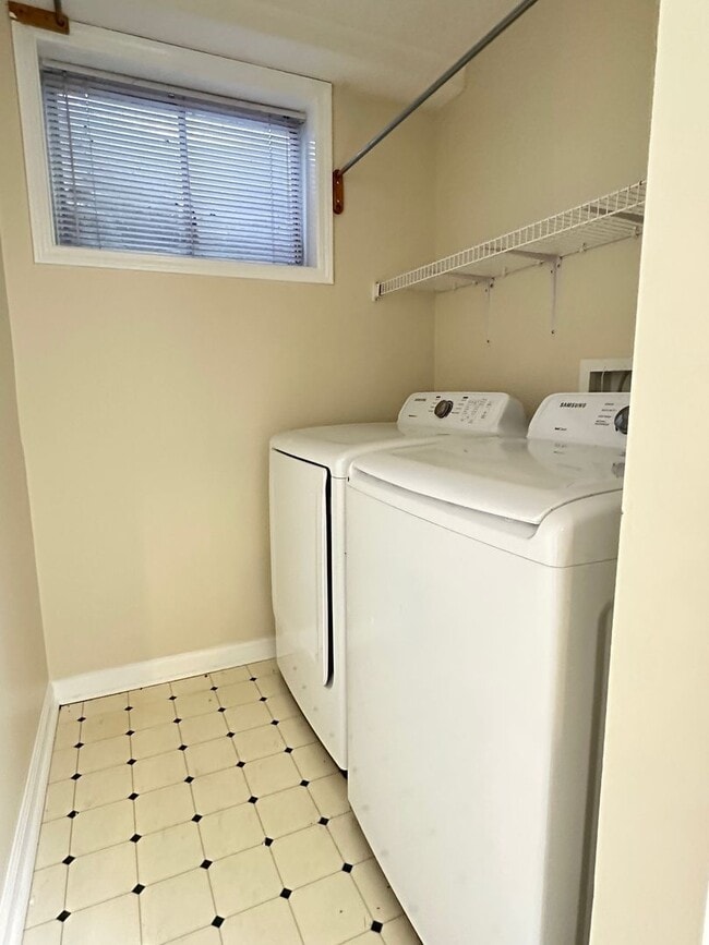 Building Photo - COMING SOON! Beautiful House in Tates Creek! 3 BR, 2.5 Baths, Finished Basement & Garage