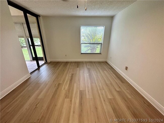 Building Photo - 2900 NW 42nd Ave