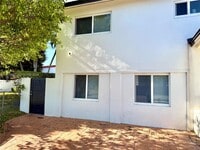 Building Photo - 8301 SW 19th St