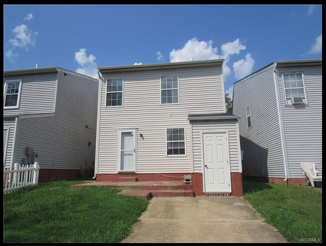 Rear of House - 1413 Kemper Street