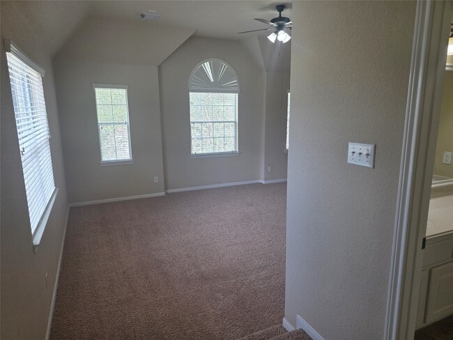 Building Photo - 2520 Garnetfield Ln