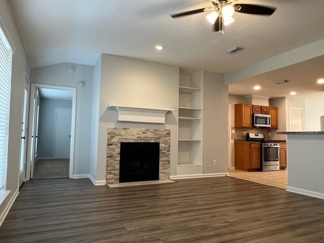 Building Photo - 1111 Park Wind Dr