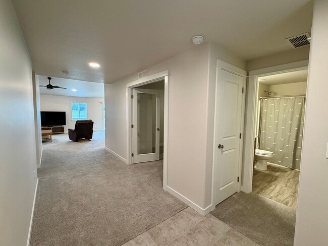 Building Photo - Beautiful 3 bed 2 bath home in Caldwell just off Linden Rd and Middleton Rd