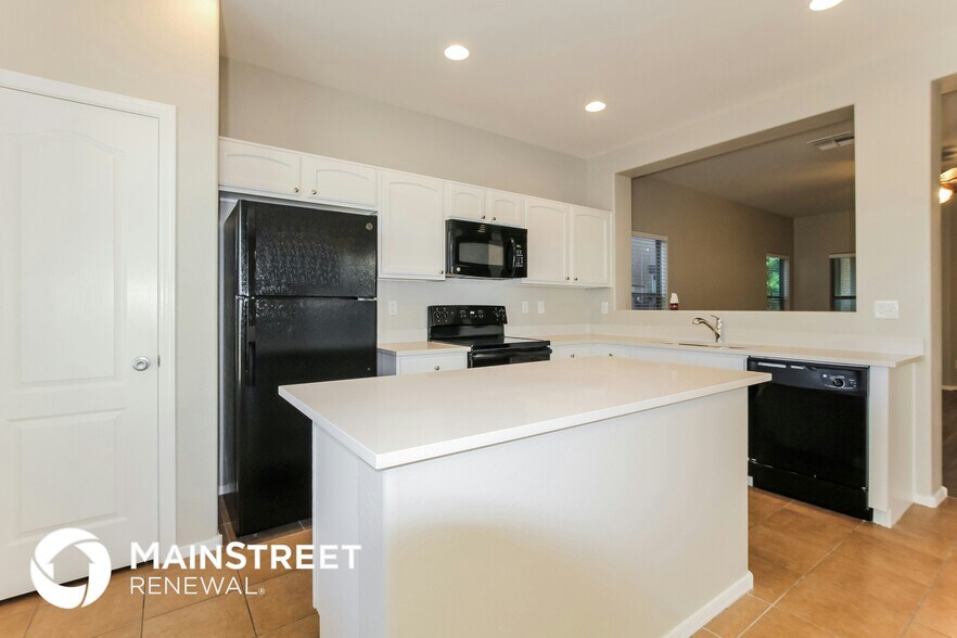 Building Photo - 17159 N 184th Dr