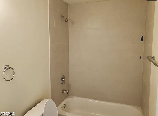 Building Photo - 913 Cultural Park Blvd