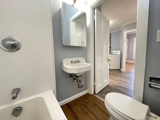 Building Photo - 29 Pennacook St