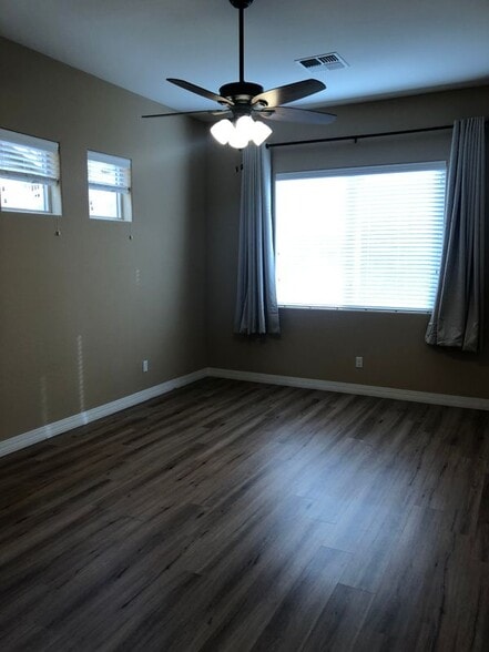 Building Photo - 5593 N Brinson Ln