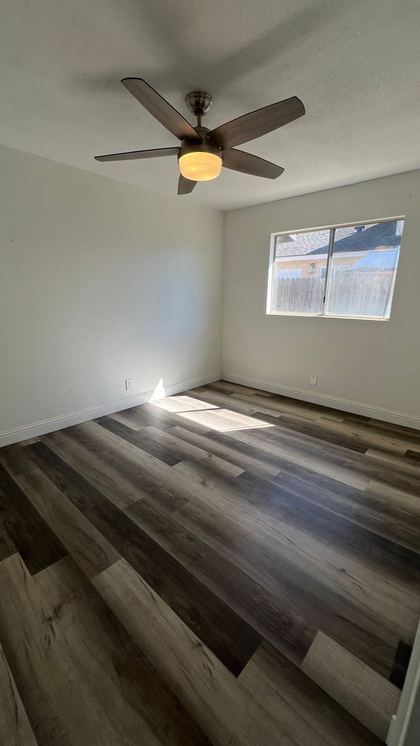 Building Photo - UPGRADED 4 bedroom 2 bathroom home