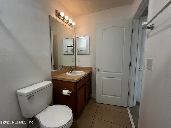 Building Photo - 1831 Biscayne Bay Cir