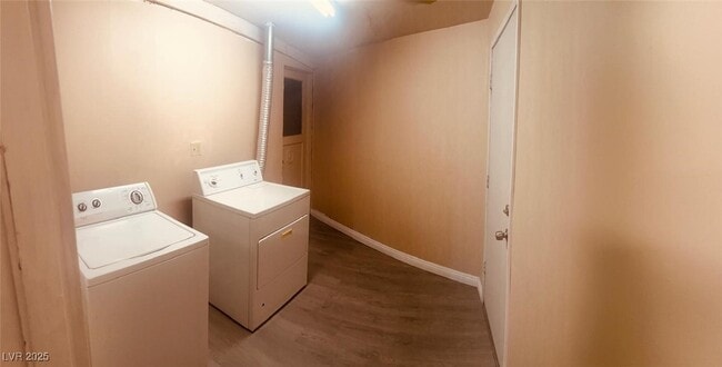 Building Photo - 349 Upland Blvd