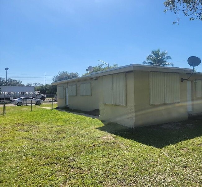 Building Photo - 751 NW 96th St