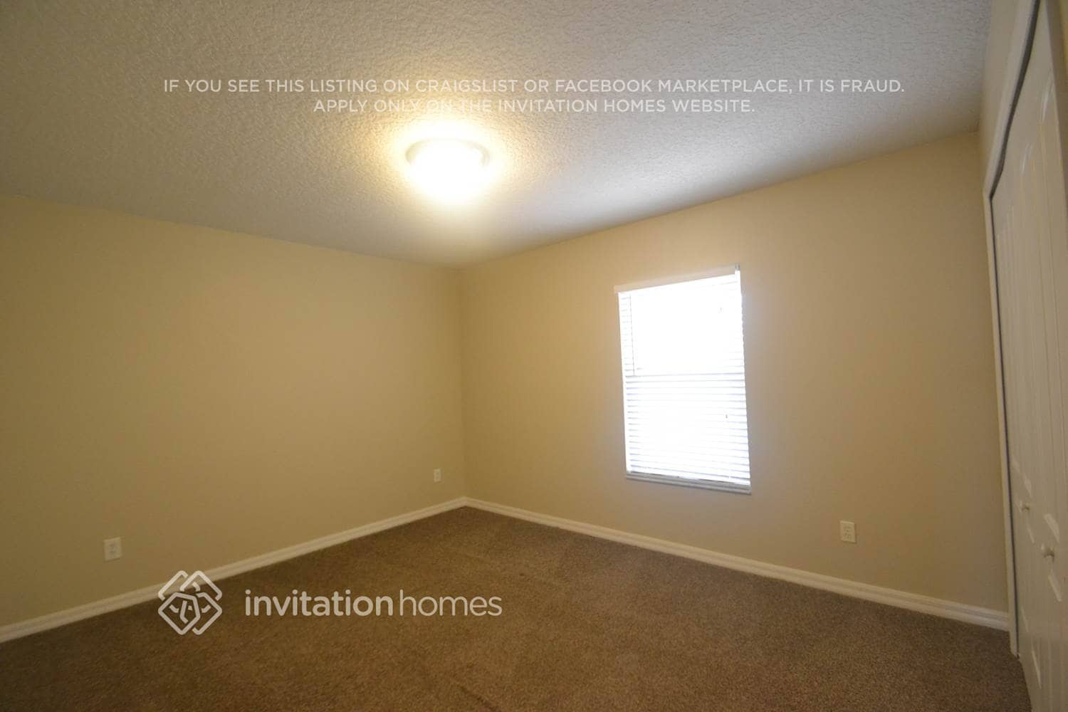 Building Photo - 2640 Grove View Dr