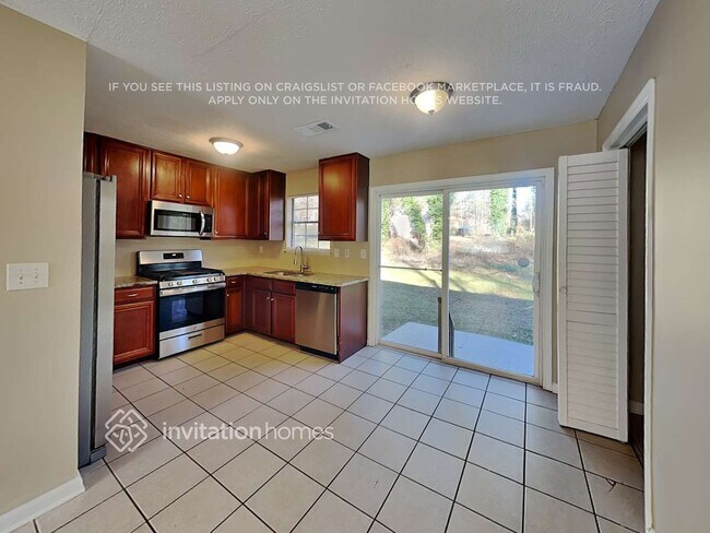 Building Photo - 812 Brighton Dr NW